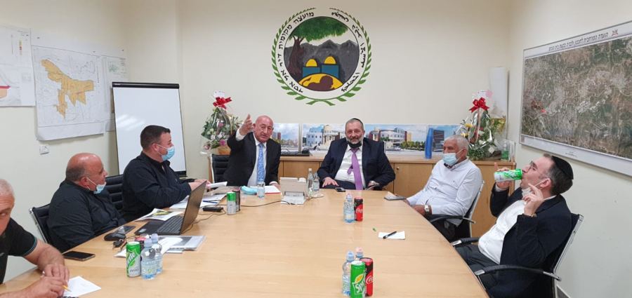 الوزير درعي يفتتح مكتب الداخلية في ديرالأسد..